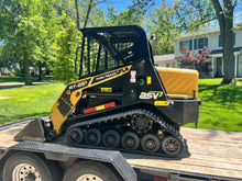 Load image into Gallery viewer, Skid Loader, Track, 800LB - Rental
